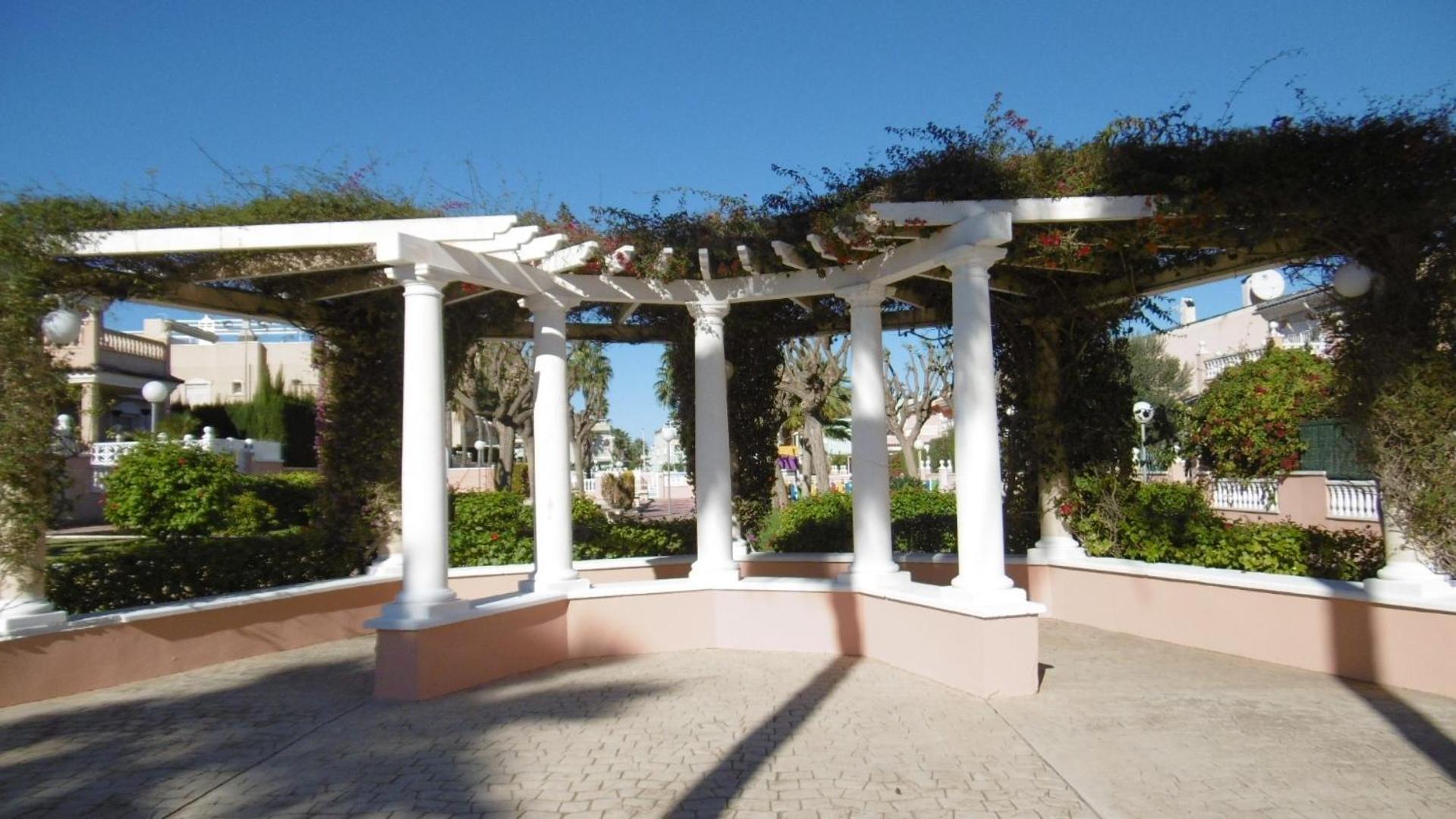 Gran Alicante Bungalow In Beach Resort Puerto Marino Dış mekan fotoğraf